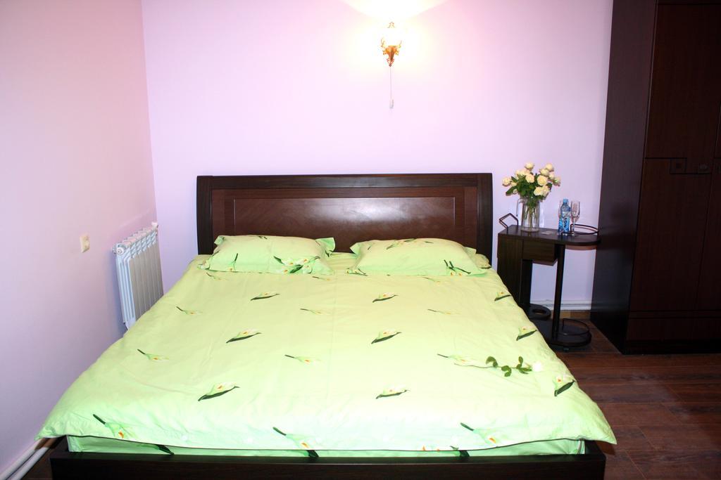Christy Hotel Goris Room photo