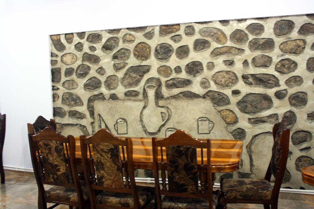 Christy Hotel Goris Exterior photo